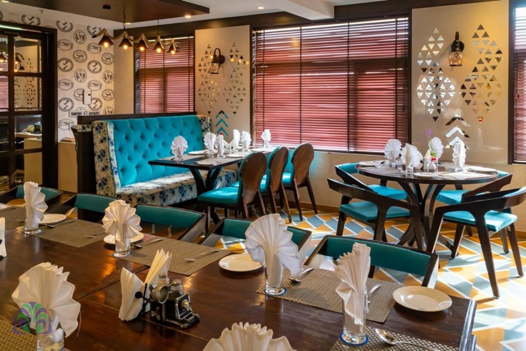 Hotel Basant Vihar Palace Bikaner Zewnętrze zdjęcie